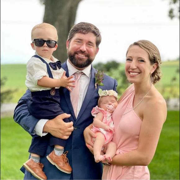 Meet your Posher, Heather - Picture 1 of 1